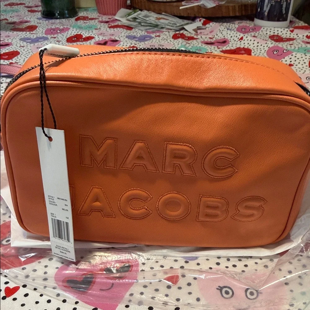 Marc Jacobs Vibrant Orange Leather Pouch - Picture 3 of 4